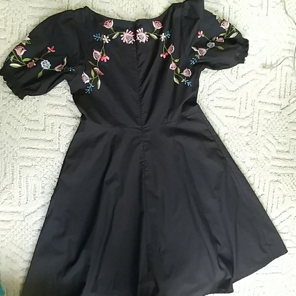 NEW eShakti Embroidered Retro Poplin Puff Sleeves - Picture 7 of 8